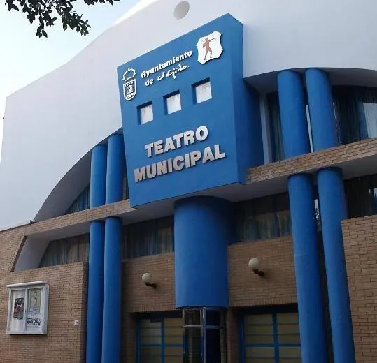 Fachada del Teatro Municipal de El Ejido